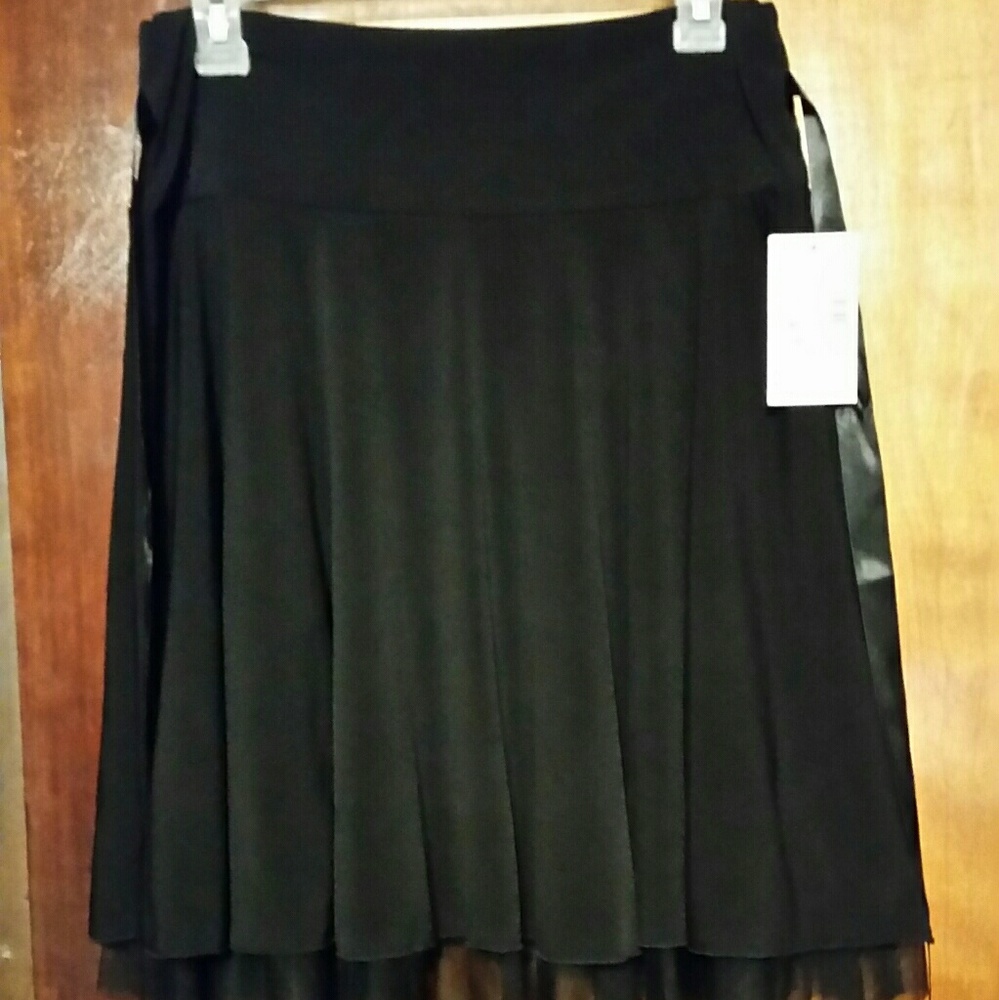 Nwt Bongo black skirt